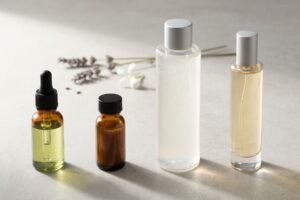 Olio essenziale, fragranza, assoluta, idrolato: la mappa dei materiali odorosi